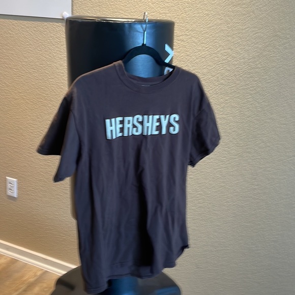 Hershey’s Shirt L - Picture 2 of 3